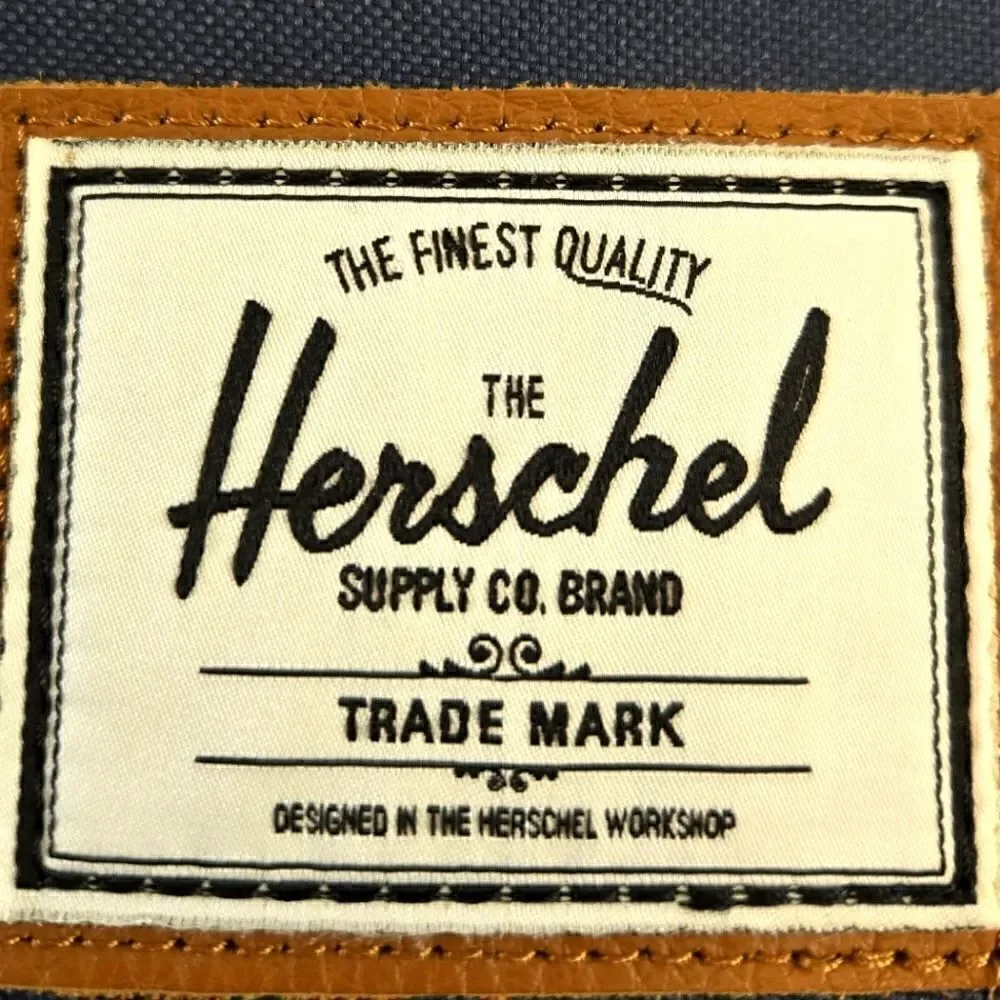EC THE HERSCHEL SUPPLY CO. ANCHOR LAPTOP/IPAD SLEEVE